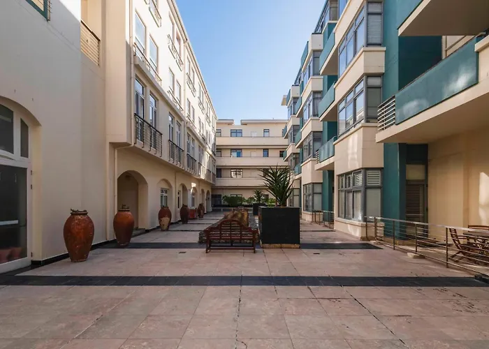 The Muizenberg Beach Retreat
